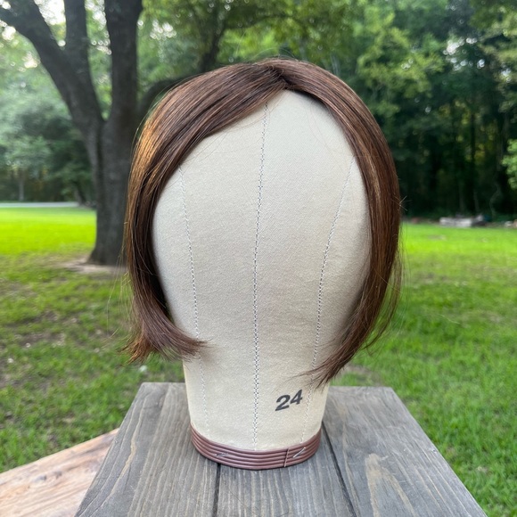 HAIR TOPPER CHIN LENGTH SOFT QUALITY RED AND BROWN SYNTHETIC FIBER CLIP IN HAIR - Picture 3 of 15